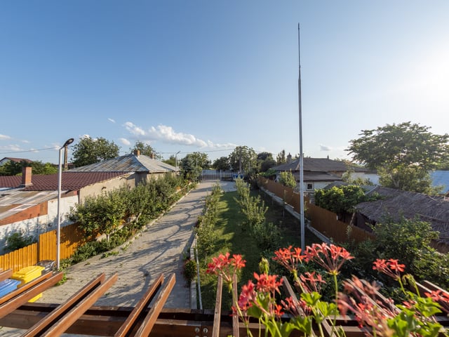 Cameră triplă cu balcon — Fotografia 7 din 7